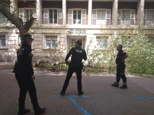 Imagen: Servicios de emergencia en el lugar del incidente