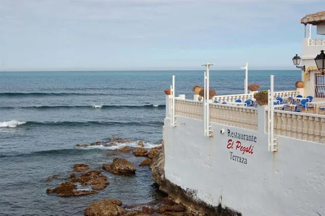 Imagen: Terraza del restaurante El Pegolí