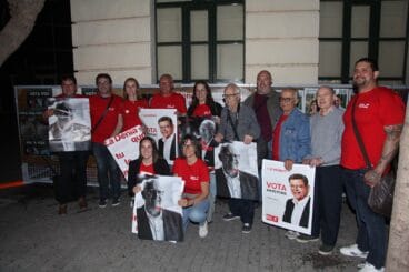 Candidatos y militantes del PSPV en el arranque de campaña