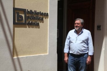 compromis defiende trabajar para los que hacen cultura y disfrutan de ella