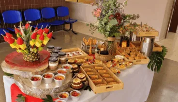 Dulces caprichos en miniatura con sus postres