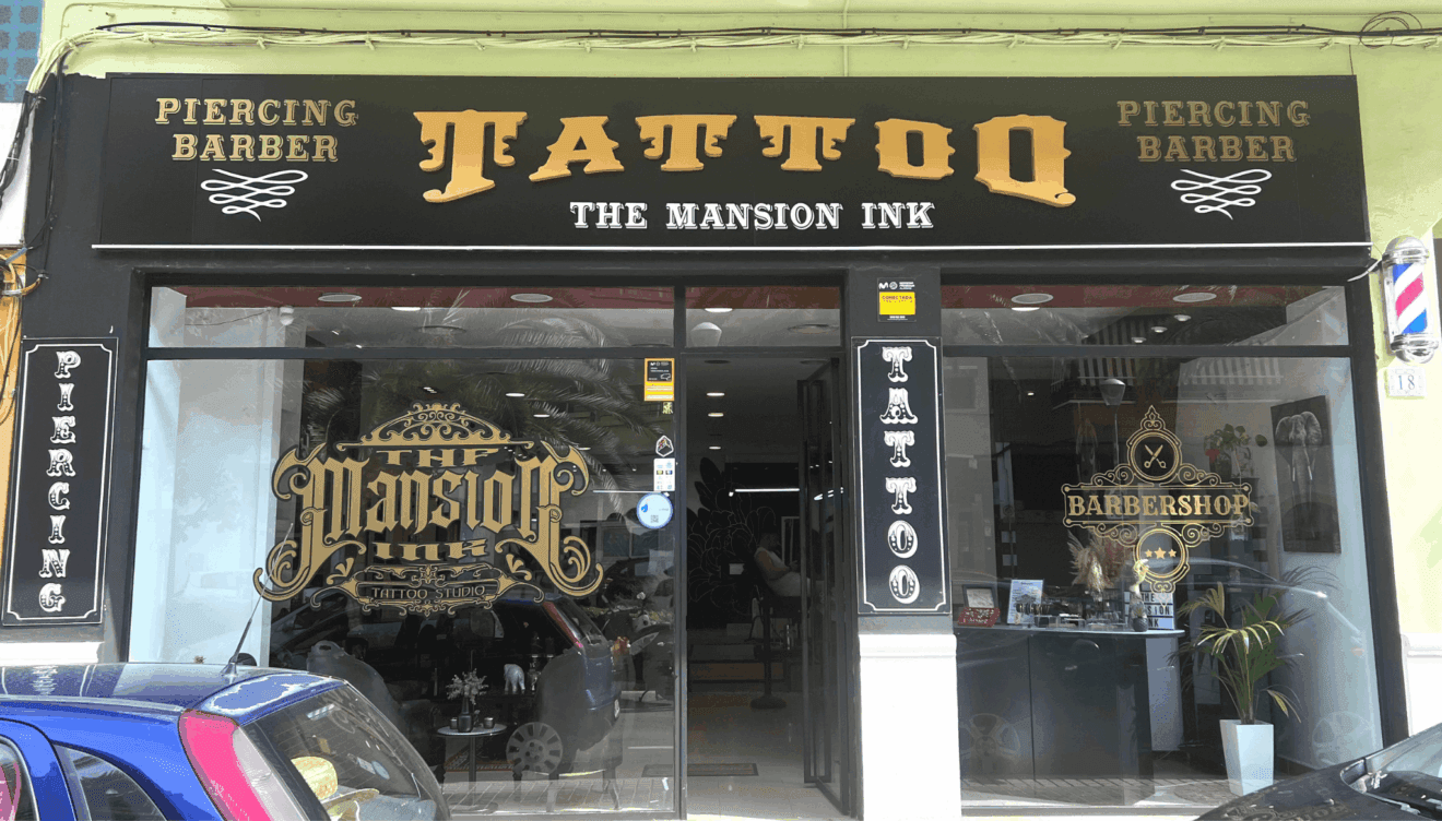 Fachada de The Mansion Ink en Dénia