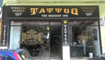 Fachada de The Mansion Ink en Dénia
