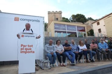 Joan Baldoví en el acto de campaña de Compromís en Dénia