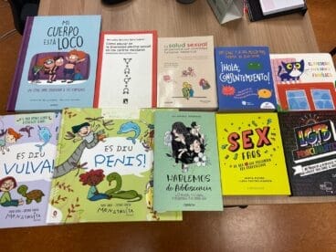 Libros donados a los centros educativos