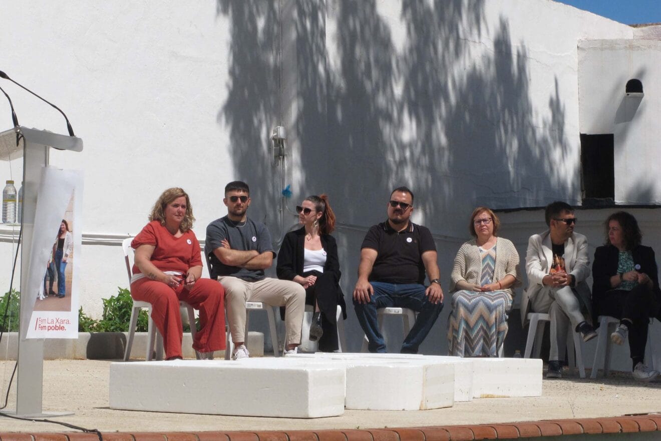 Maite Pérez junto a su equipo