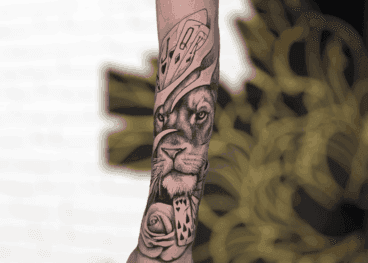 Manga de tatuajes realistas disponible en The Mansion Ink