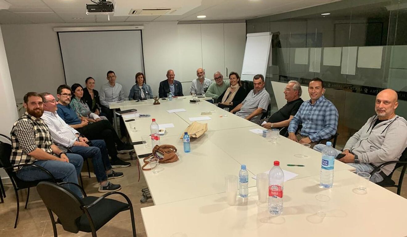 Reunión del PSPV con AEHTMA