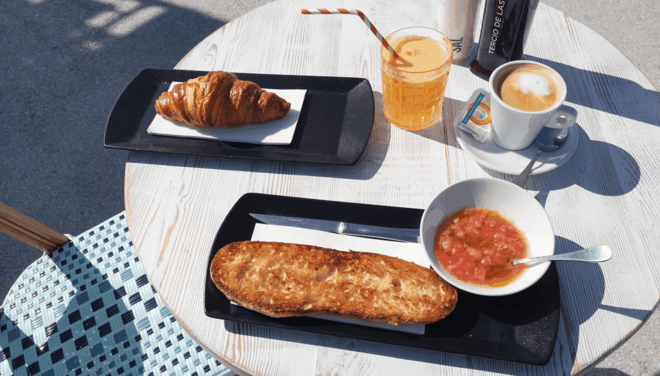 Sabor mediterráneo en cada bocado de tu desayuno