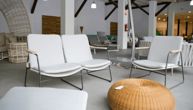 sillas y sillones de exterior disponibles en muebles martinez