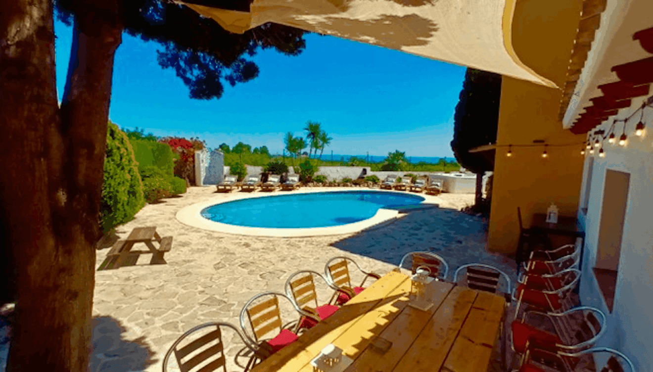 Disfruta del sol en su terraza