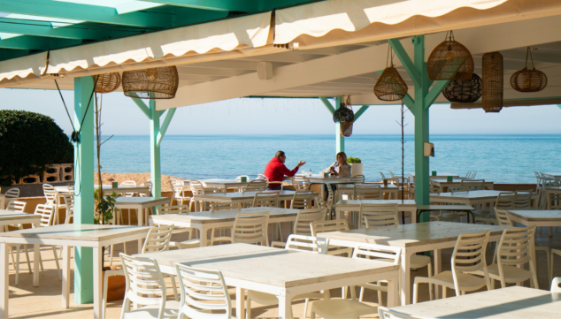 Imagen: Disfrutarás en esta privilegiada terraza frente al mar