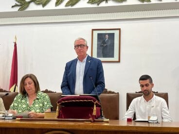 Esteban Chornet jurando su cargo