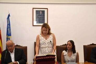 Estefania Schwamb durante la constitución del Ayuntamiento en 2019