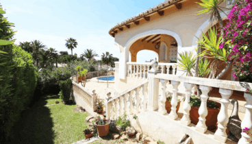 Imagina tumbarte en el jardín después de un baño refrescante