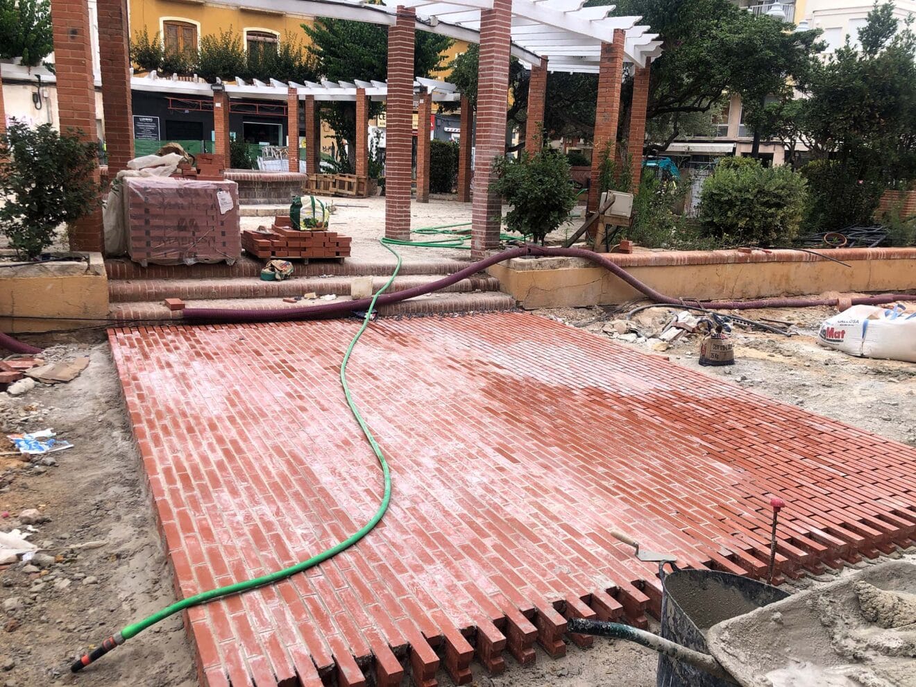 Nuevo suelo de la Glorieta de Dénia