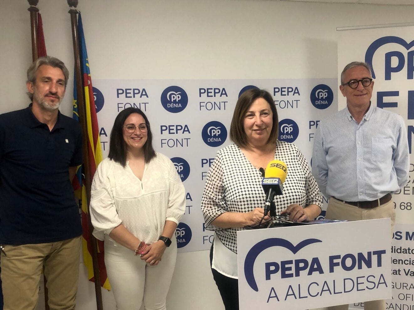 Pepa Font junto a su equipo esta campaña