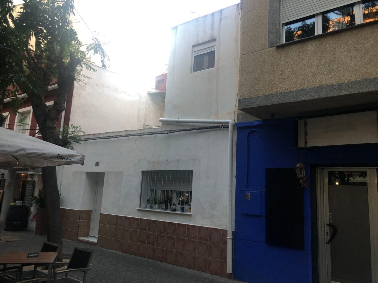 Pequeña vivienda del XIX escondida en La Via