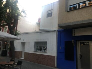 Pequeña vivienda del XIX escondida en La Via