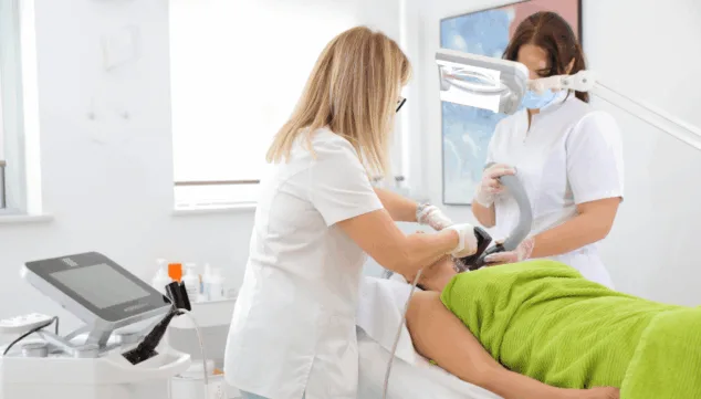El innovador tratamiento para rejuvenecer tu piel que ya utilizan las celebrities 1 Imagen: Recibe la mejor atención en Clínica Estética Castelblanque