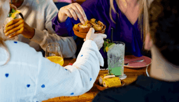 Rodéate de buena compañía en tu visita a La Cubanita