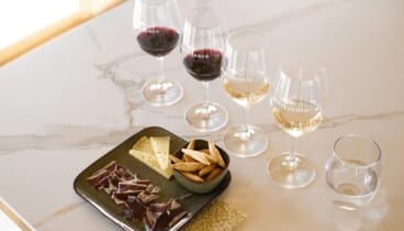Tres grandes familias agrupan todos los vinos tintos, blancos y cavas