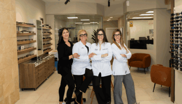 Un equipo dispuesto a ayudarte y mejorar tu visión y tu oído