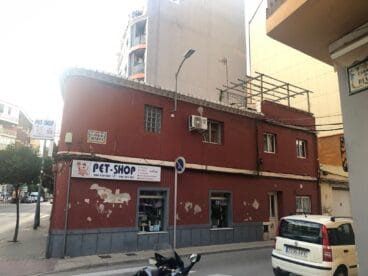 Vivienda del siglo XIX entre carrer Benissa y Diana