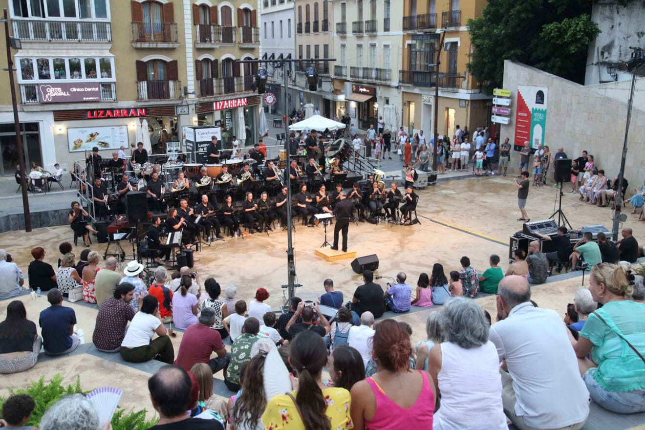 Actuación de La Colleta del Verger en Dénia 09