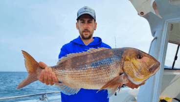 Capturas épicas y aventuras inolvidables en el charter de pesca