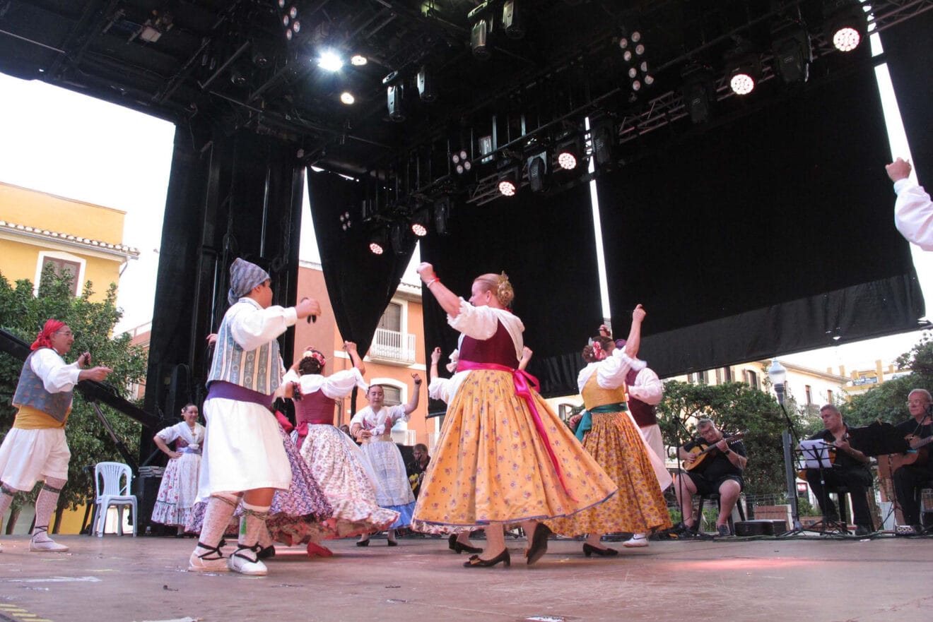 Dénia celebra el Aplec de Danses 2023 24