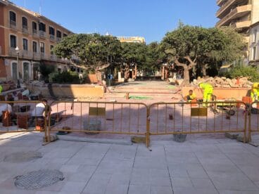 estado actual de la glorieta a falta de dias para fiestas de denia