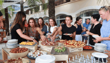 Fiesta de bienvenida oficial