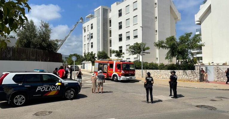 Incendio en Calle Castor de Dénia
