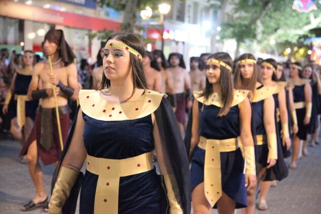 Más de 200 fotos para rememorar las carrozas vividas en Dénia este año 137 las carrozas de denia de 2023 136
