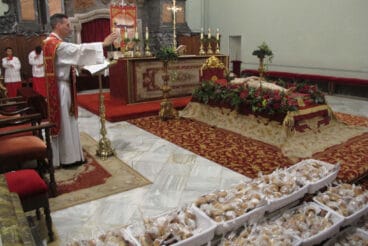 Procesión de la Santíssima Sang de Dénia 01