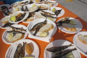 Tradicional sardinada de Fiestas de Dénia 07