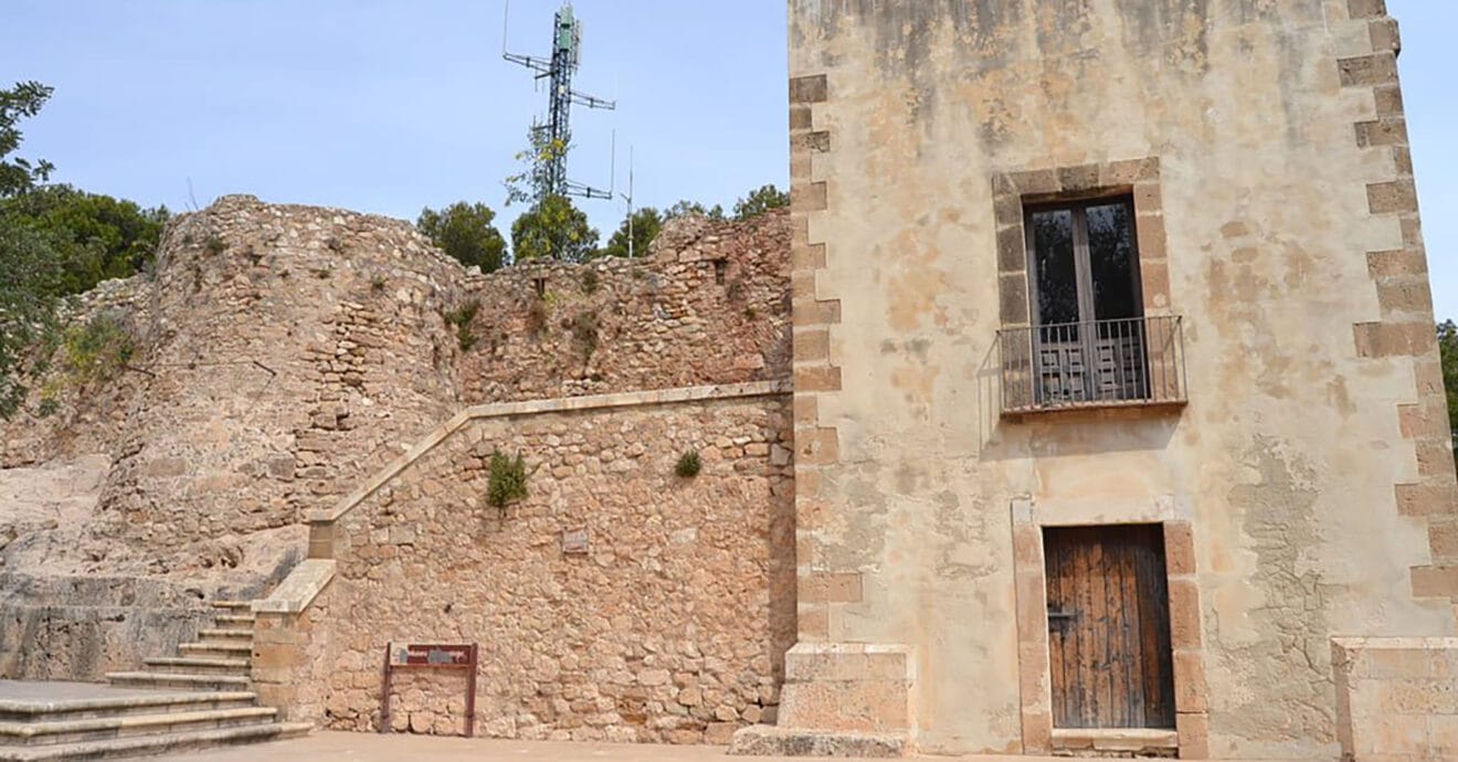 Acceso a la actual estancia del Museu Arqueològic de Dénia