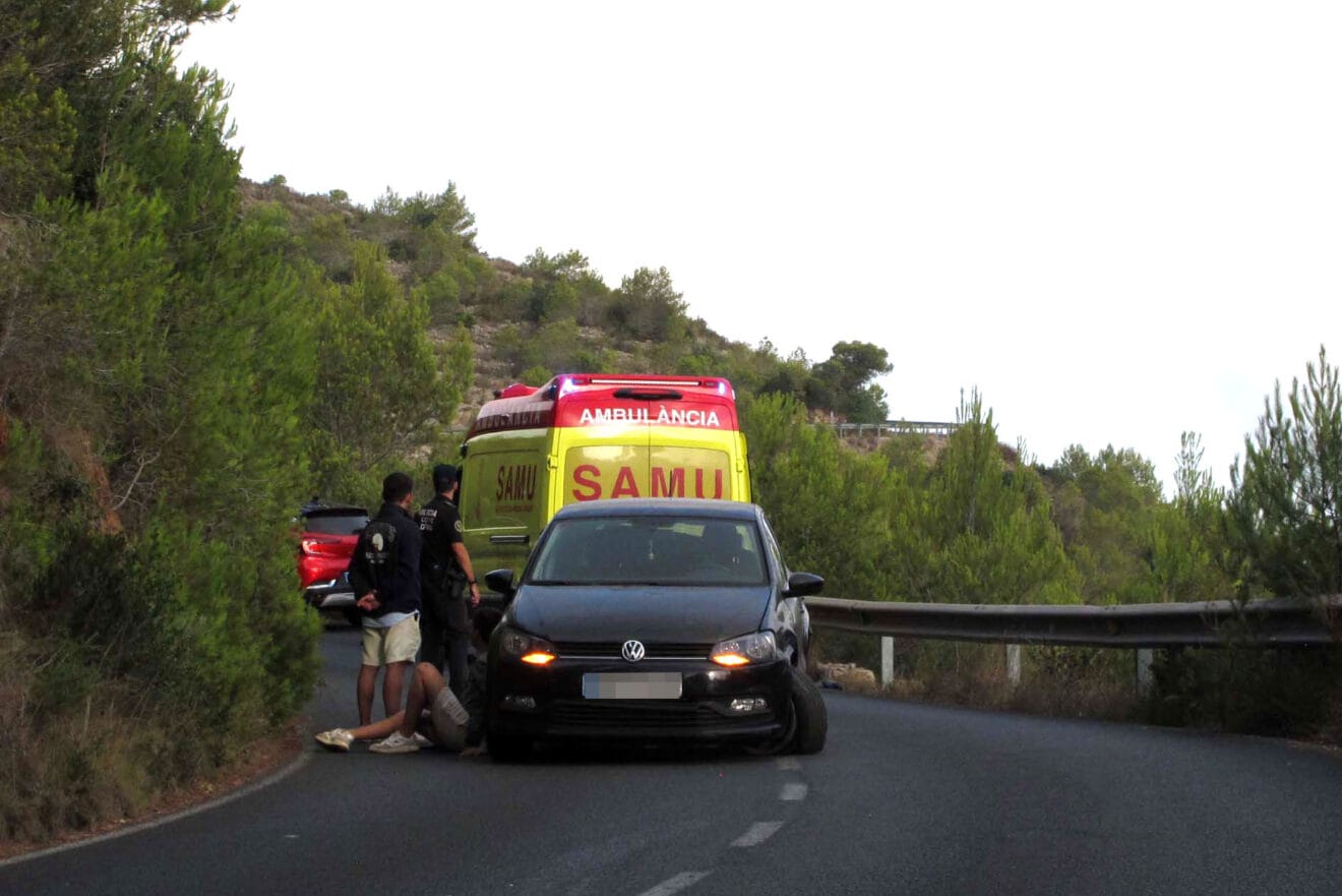 Choque frontal en la carretera de Les Planes (3)
