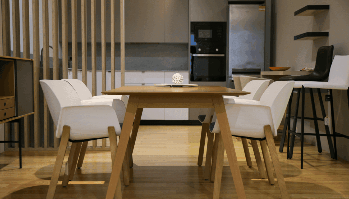 Disfruta de la comida y la conversación