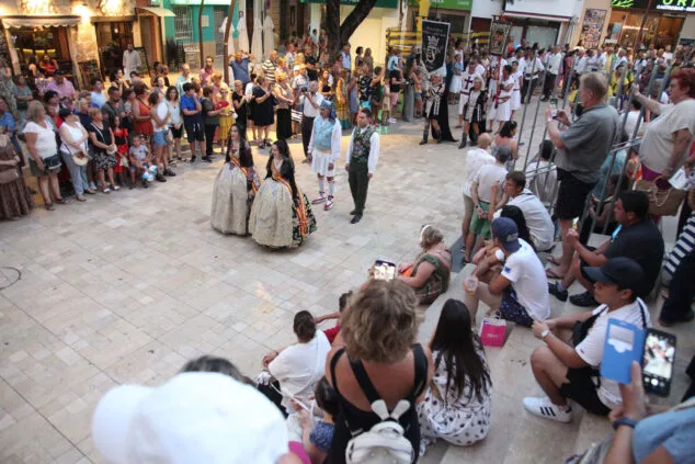 Los Moros y Cristianos se despiden de las calles de Dénia... hasta septiembre 14 el milagro de la niebla de denia 2023 50
