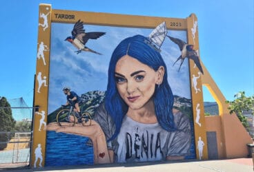 graffiti de tardor en el polideportivo de denia