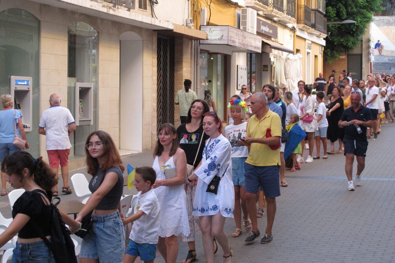 Minuto de silencio en Dénia por Ucrania 08