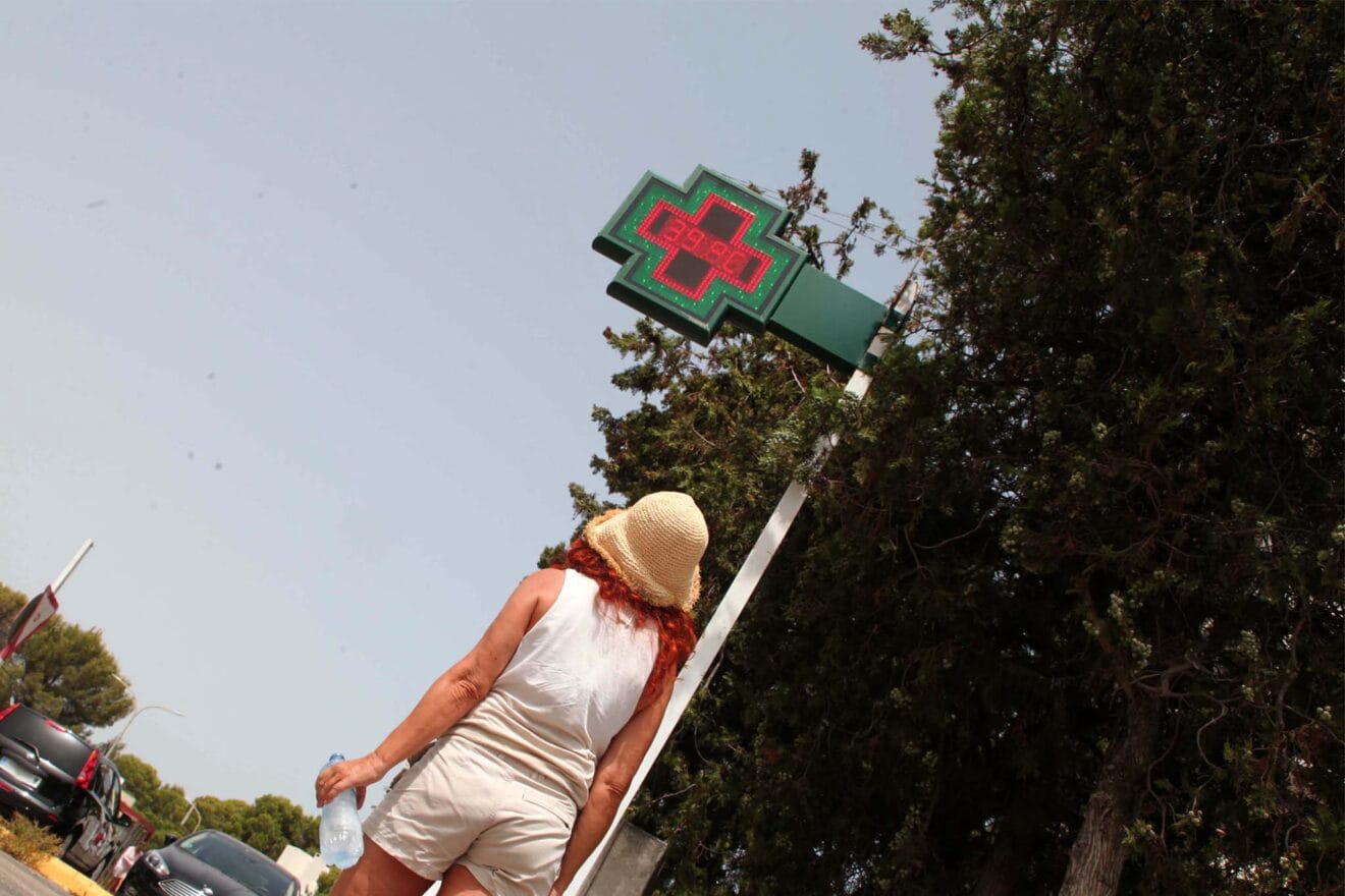 Termómetro de Dénia marcando 39 grados