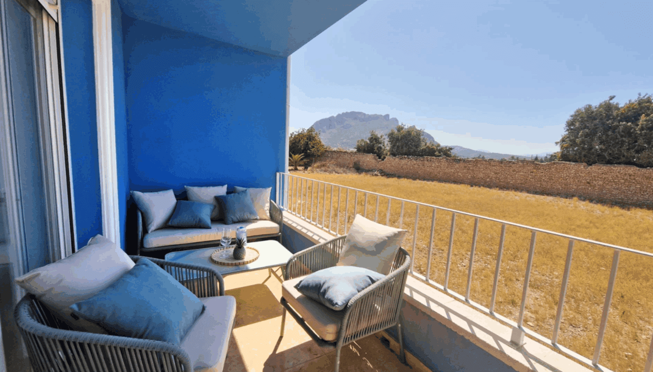 Terraza cubierta de casa Azulita