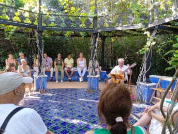 Usuarios de una de las visitas organizadas por el Ayuntamiento de Dénia