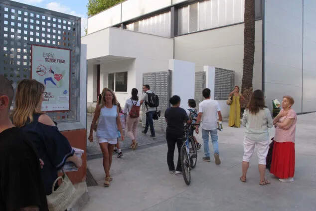Más de 6.600 estudiantes de Dénia vuelven a cruzar las puertas de sus colegios 8 asi se ha vivido la vuelta al cole de denia 04