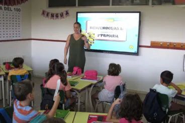 Así se ha vivido la vuelta al cole de Dénia 09