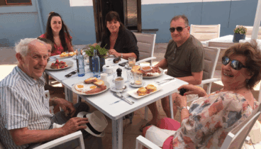 Clientes satisfechos en Movida Dénia