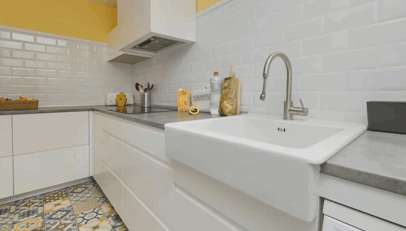 Cocina amplia de Mundomar